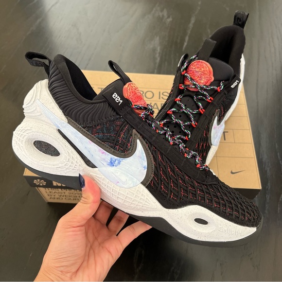 ✔️NIB✔️ NIKE Cosmic Unity TB Wind Black White - Picture 2 of 10
